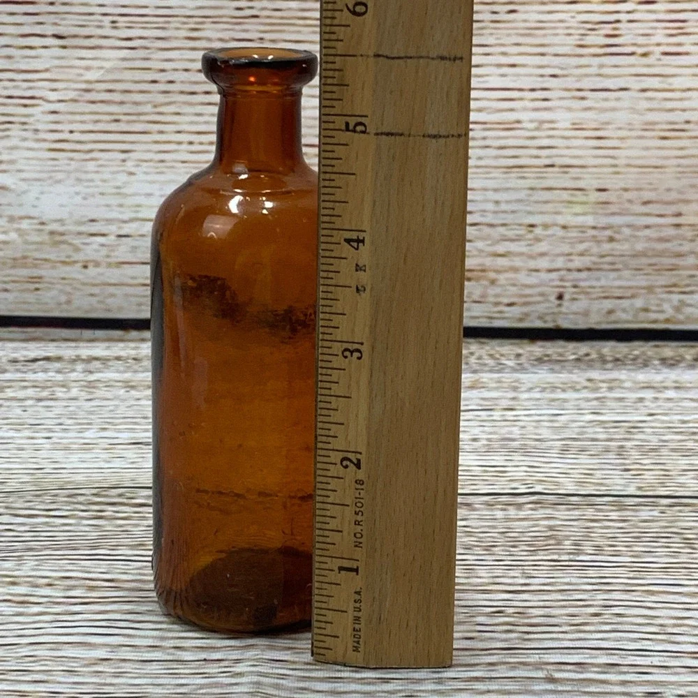 Vintage Dioxogen The Oakland Chemical Co.‎ Amber Glass Bottle Antique
